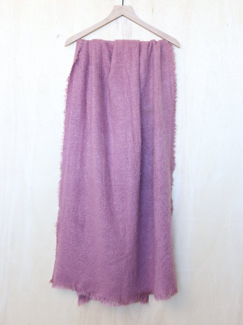 Free People Oversized Blanket Scarf Fuzzy Knit Mauve Pink One Size - Picture 2 of 4